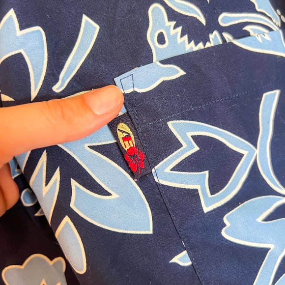 Y2K Blue Hawaiian Shirt Floral Men's Large Navy Blue Button Down Beach Summer Tr - Picture 4 of 5